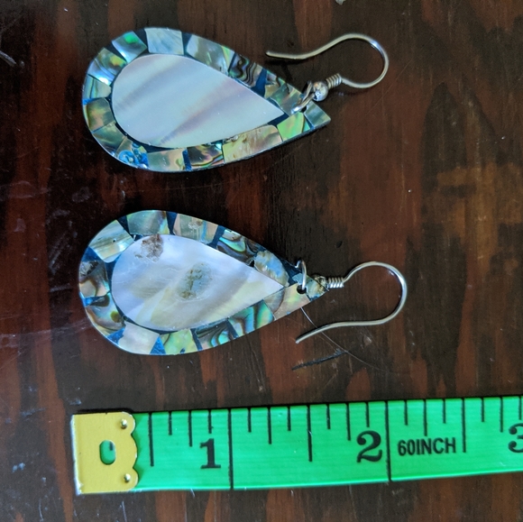 Shell earrings - Picture 2 of 2